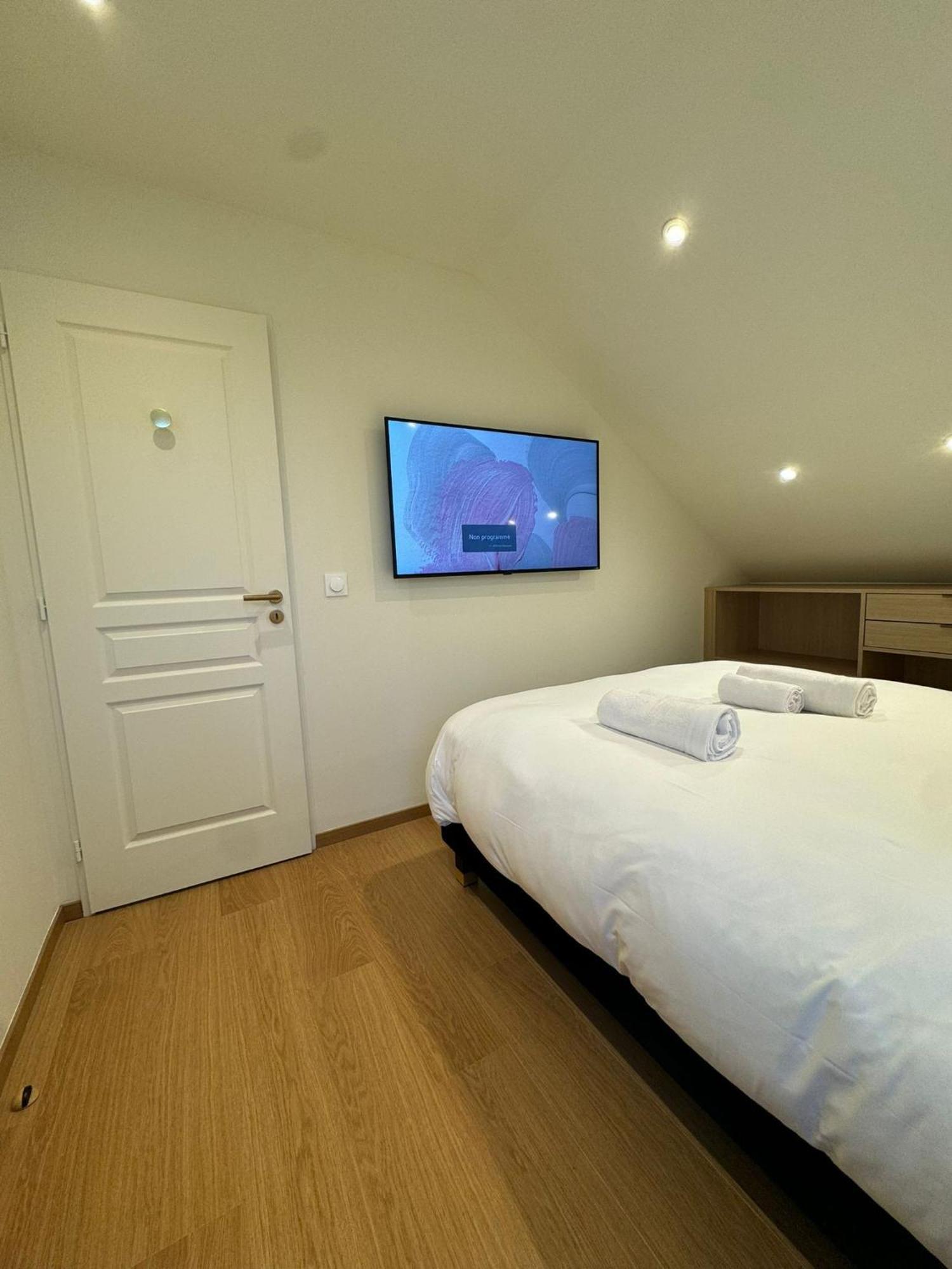 Appartements Confortables Avec Vue Montagne - Residence Villa Belle Fleur Château-Ville-Vieille Exterior foto