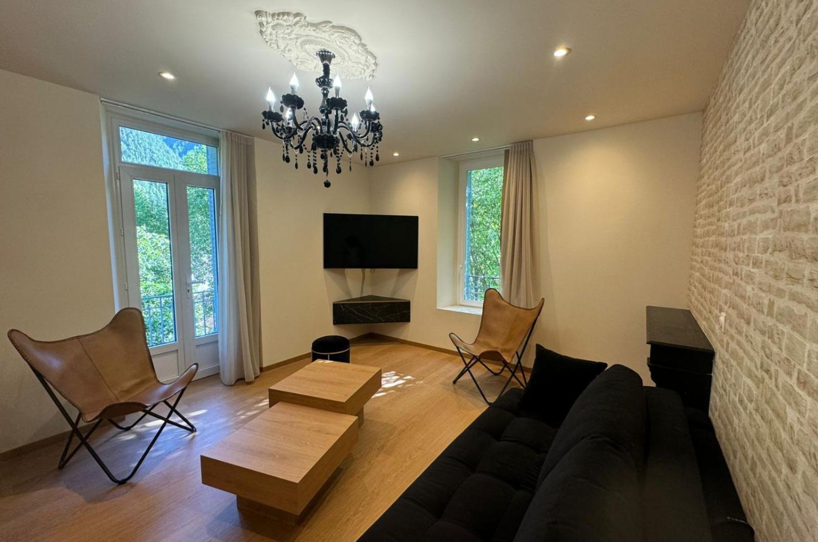 Appartements Confortables Avec Vue Montagne - Residence Villa Belle Fleur Château-Ville-Vieille Exterior foto